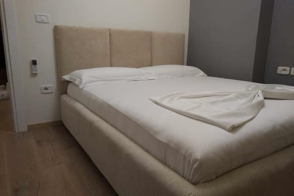 Deluxe Sea Apartment Vlorë Eksteriør bilde