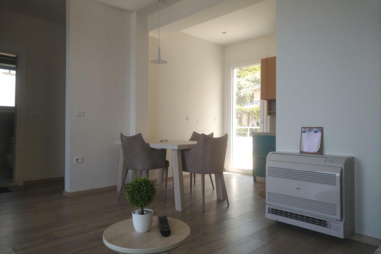Deluxe Sea Apartment Vlorë Eksteriør bilde
