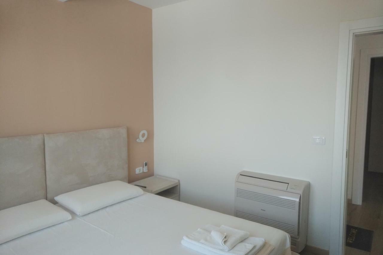 Deluxe Sea Apartment Vlorë Eksteriør bilde